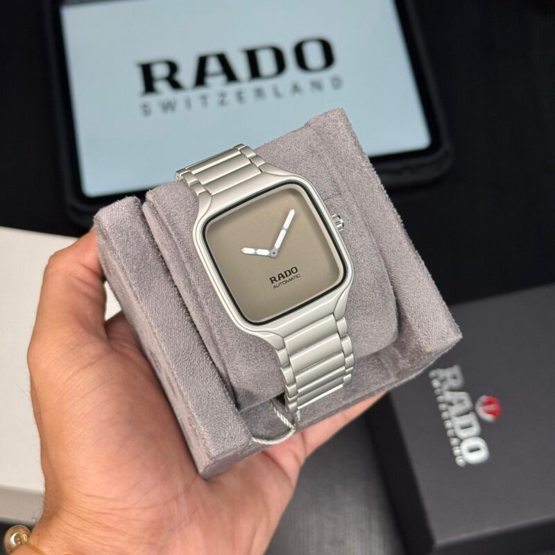 RADO TRUE SQUARE